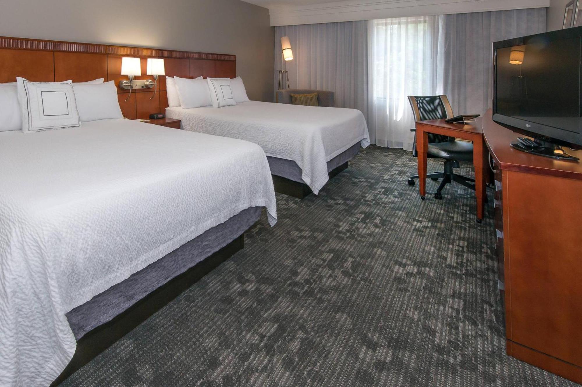 Courtyard By Marriott Albany Hotel Exterior photo